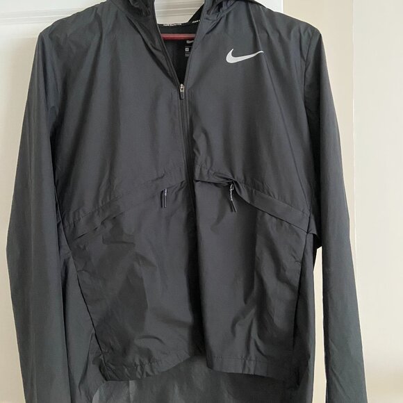 Black Nike Running Jacket - Picture 1 of 2